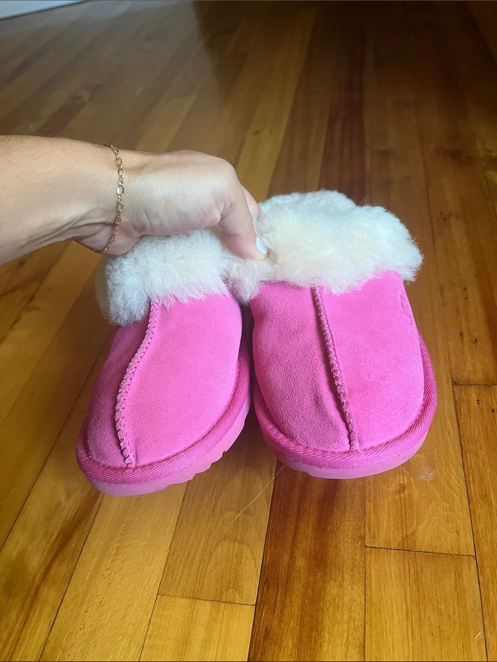 UGG Cozy II Slipper in Pink Azalea Kids 4 Women’s 6 wool lined